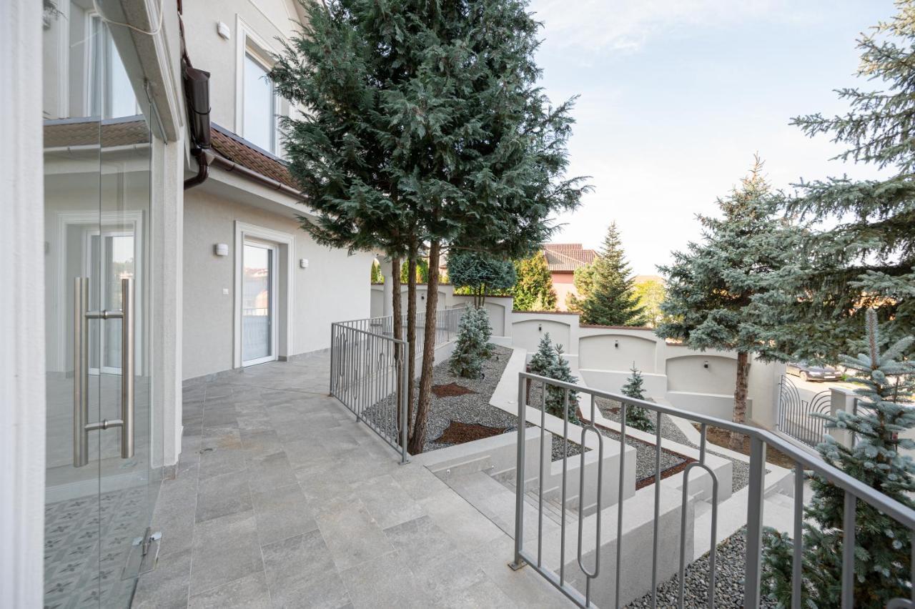 Dozsa Residence Oradea Eksteriør bilde