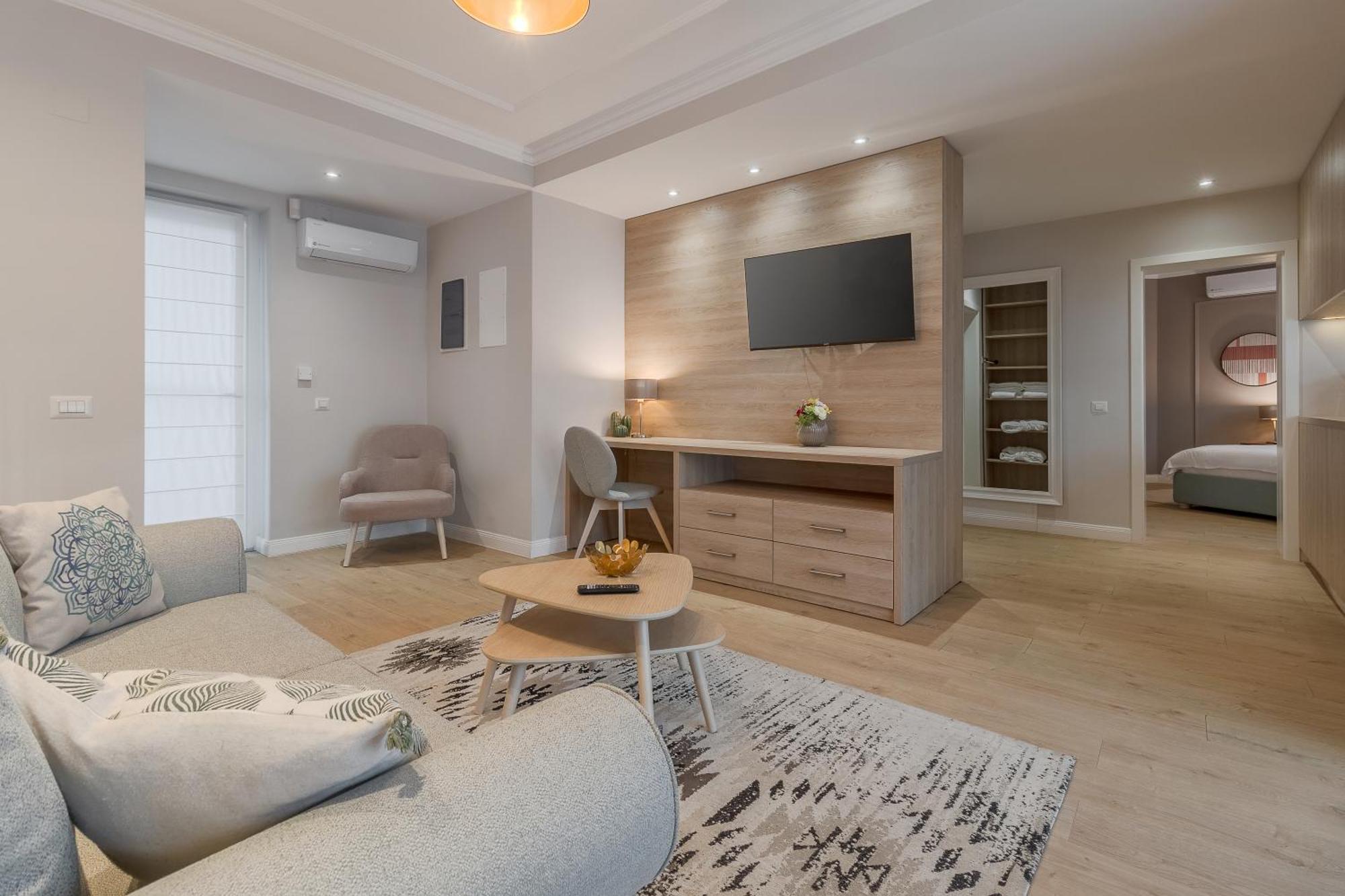 Dozsa Residence Oradea Eksteriør bilde