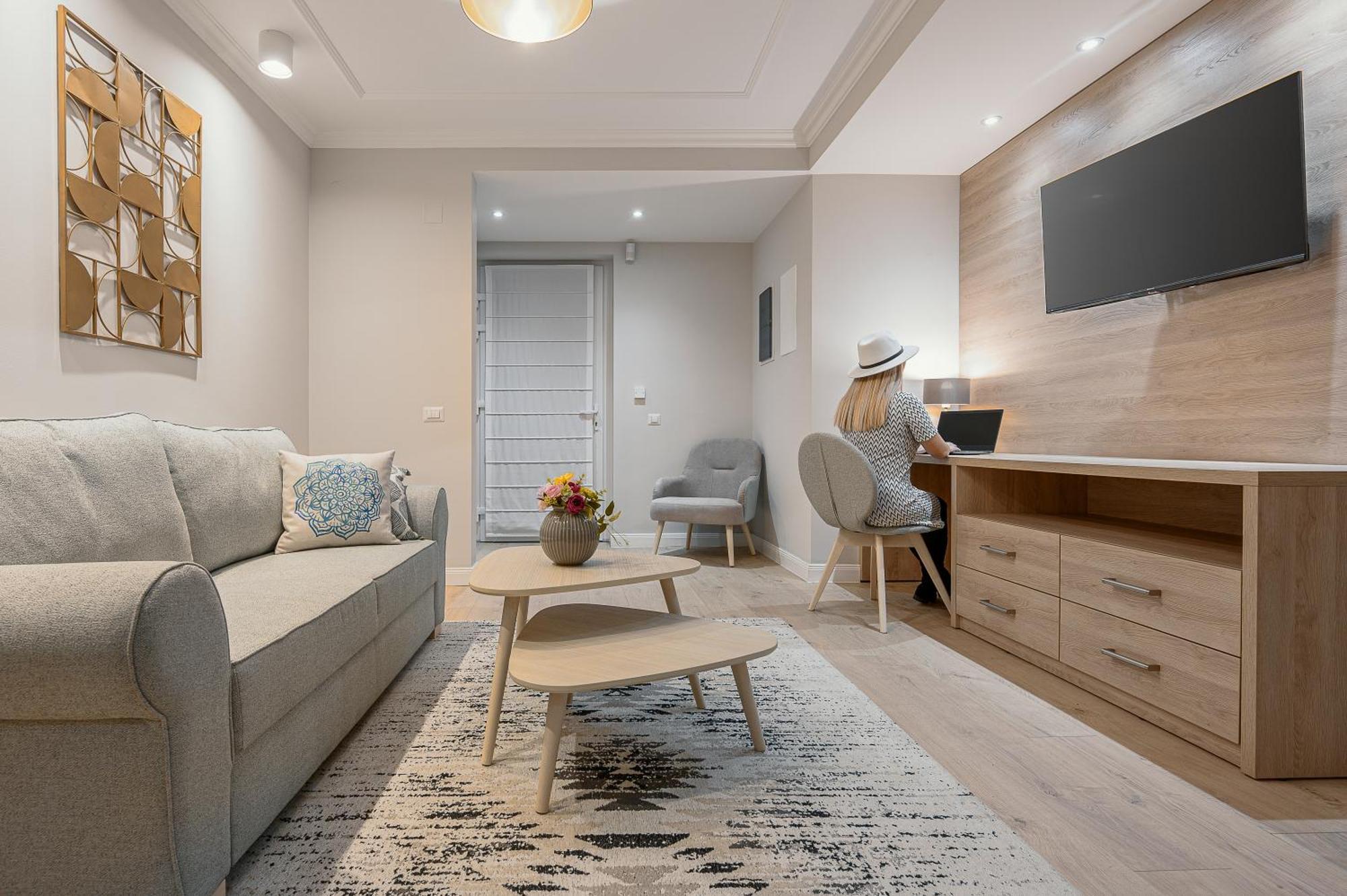 Dozsa Residence Oradea Eksteriør bilde